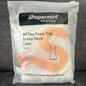 Shapermint Essentials All Day Every Day White Scoop Neck Cami, NIP, Size L